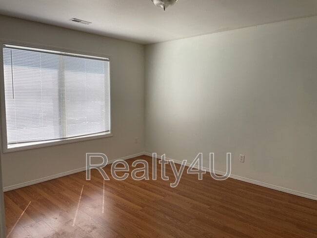 Building Photo - 2867 Willow Patch Rd