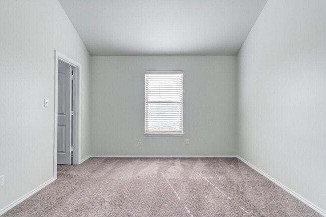 Building Photo - 1303 Kingston St