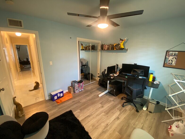 Building Photo - 9767 Comanche Ave