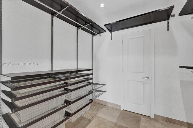 Building Photo - 7401 SW 82nd St