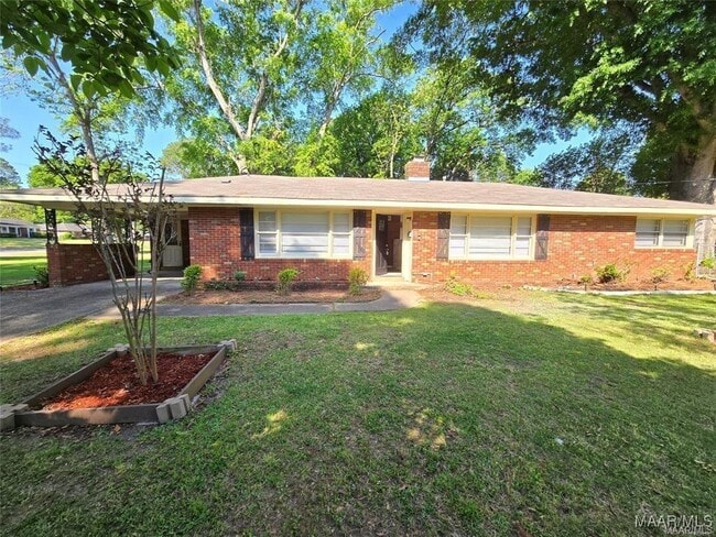 Building Photo - 2786 Crestview Ave