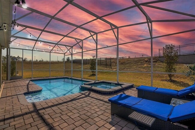 Building Photo - 9084 Sommerset Hills Dr