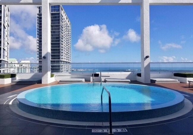 Building Photo - 500 Brickell Ave