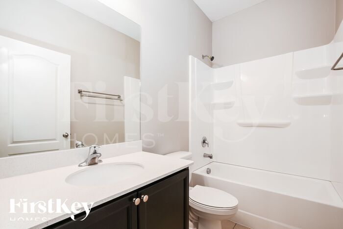 Building Photo - 31123 Fairvista Dr
