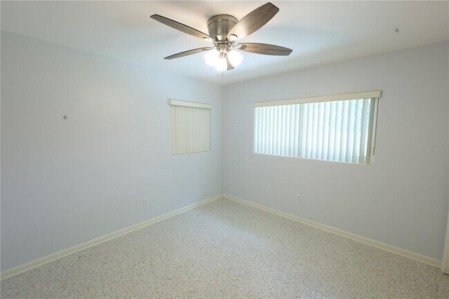 Building Photo - 1040 Charles St