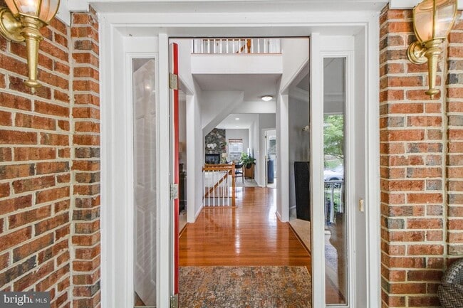 Building Photo - 115 Richard Dr SE