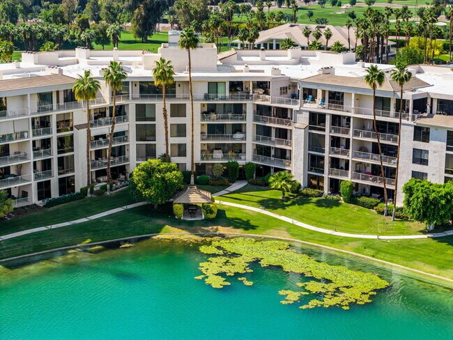 Primary Photo - 910 Island Dr