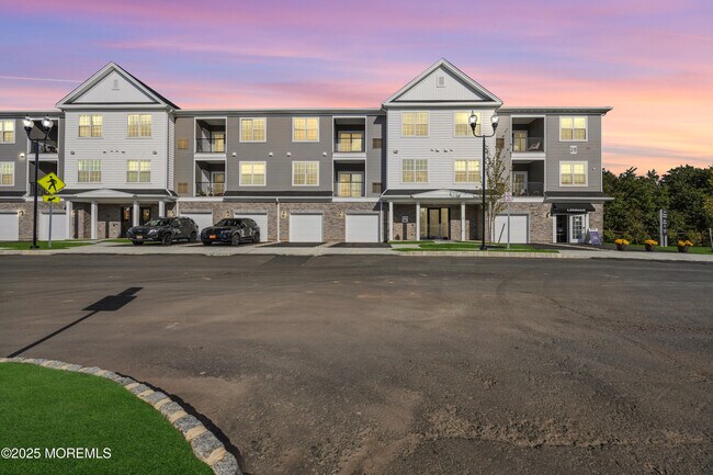 Building Photo - 28311 Radford Ct