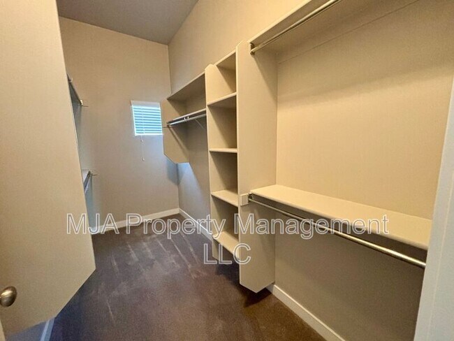 Building Photo - 7947 S 5095 W