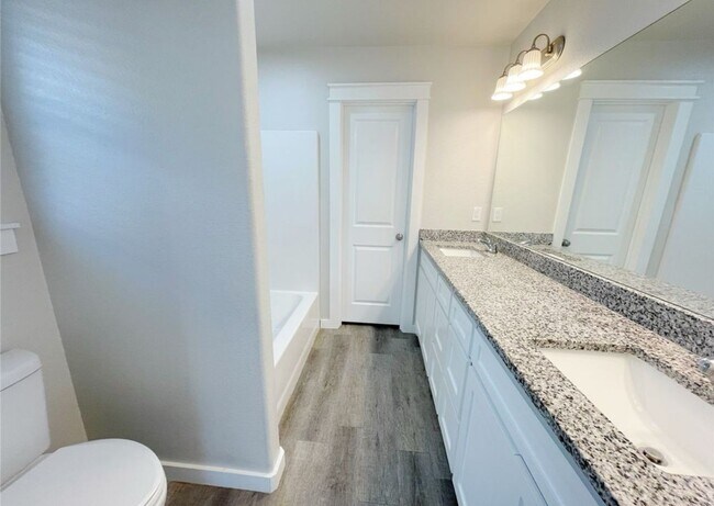 Building Photo - Stunning 4bd 2ba house in Silo School Dist...