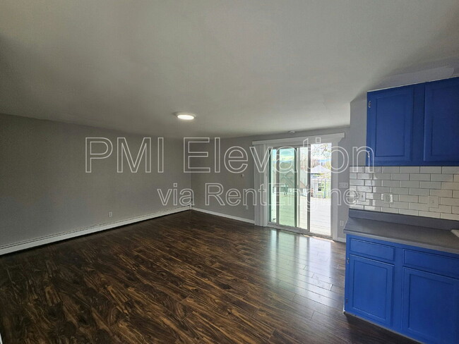 Building Photo - 1140 N Downing St