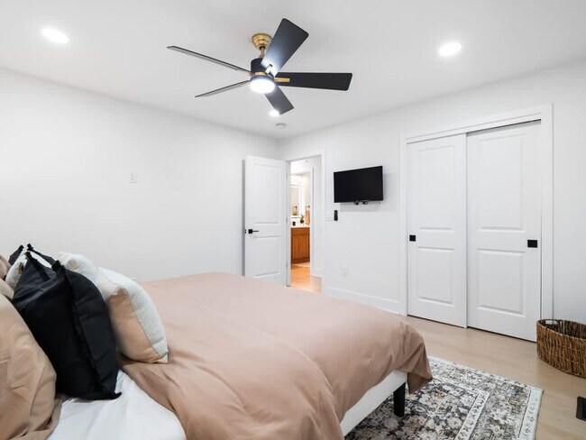 Building Photo - 4155 Ascot Ln