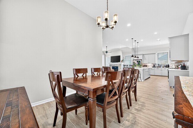 Building Photo - 6034 Painted Plains Ln