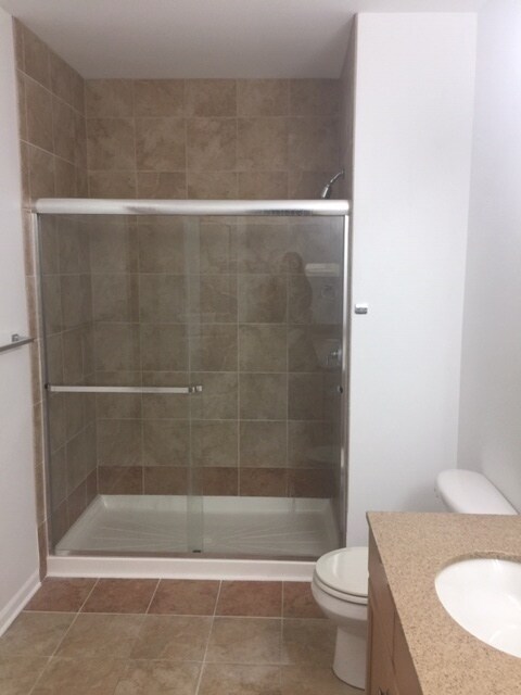 Building Photo - 755 N Diamond Lake Rd