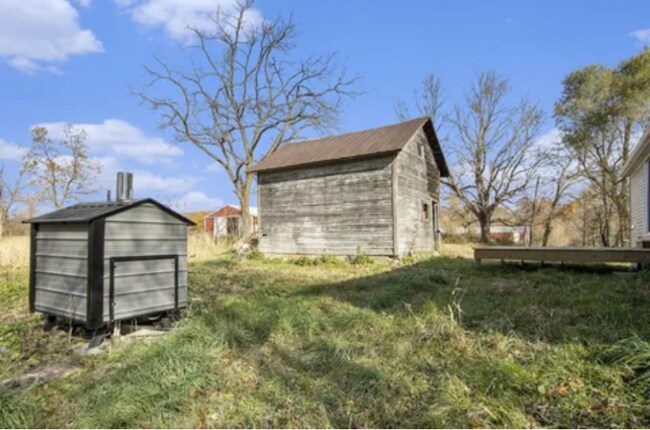 Building Photo - 11672 Cranberry Lake Rd
