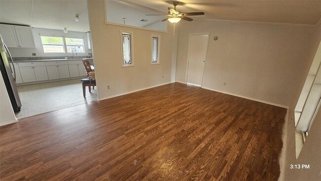 Building Photo - 3142 Diana Dr
