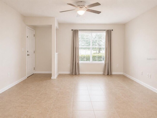 Building Photo - 172 Reserve Cir