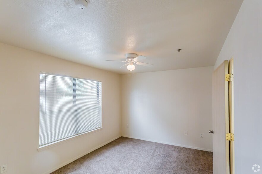 Building Photo - 5900 McCain Park Pl