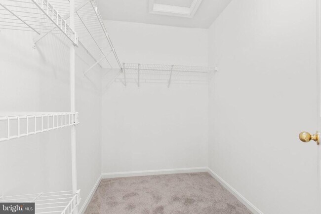 Building Photo - 17575 Deweys Run Ln