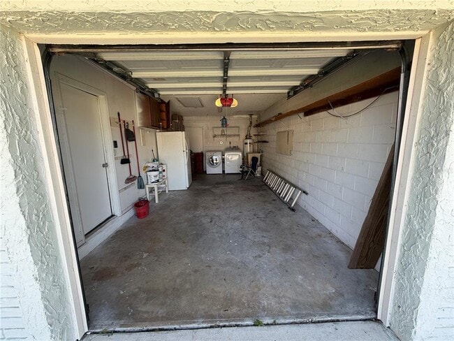Building Photo - 10626 Watertown Ct