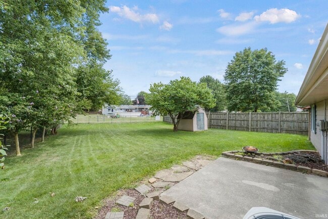 Building Photo - 2606 Sandarac Ln