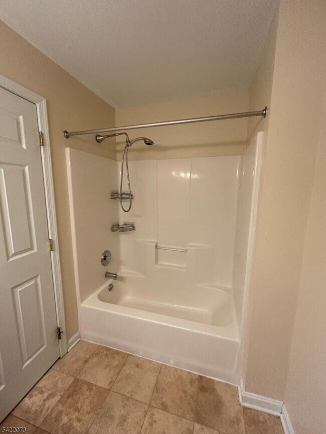 Building Photo - 91 Roseland Ave