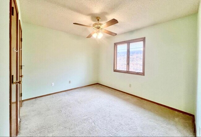 Building Photo - 2205 93rd Pl