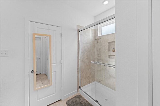 Building Photo - 21730 Heather Elm Dr