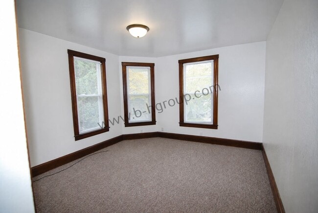 Building Photo - 6416 23rd Ave