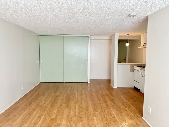 Building Photo - 1060 Kamehameha Hwy