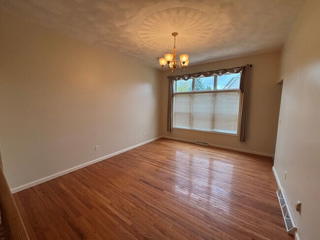 Building Photo - Pristine Endicott Single Family Home