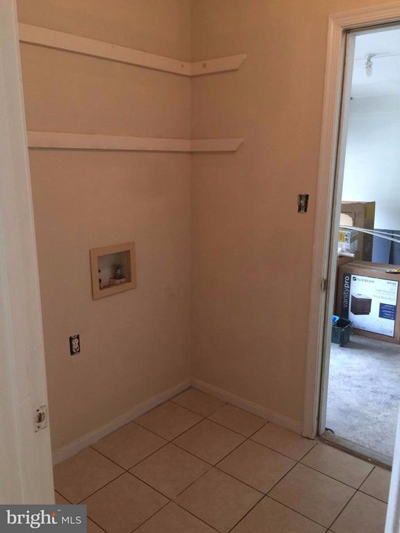 Building Photo - 12 Morrissey Stone Ct