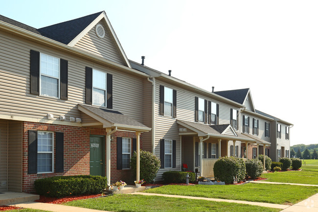 Building Photo - Willow Ponds Townhomes