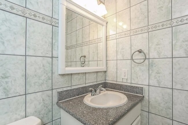 Building Photo - 1136 Erica St