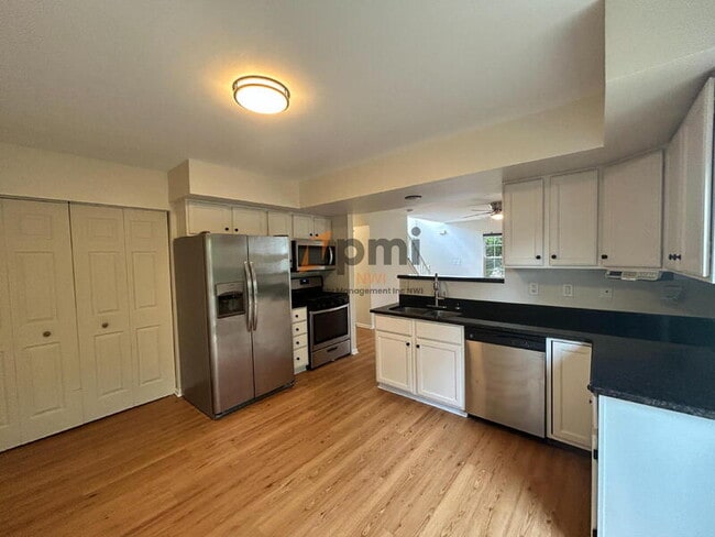 Building Photo - 4842 93rd Terrace