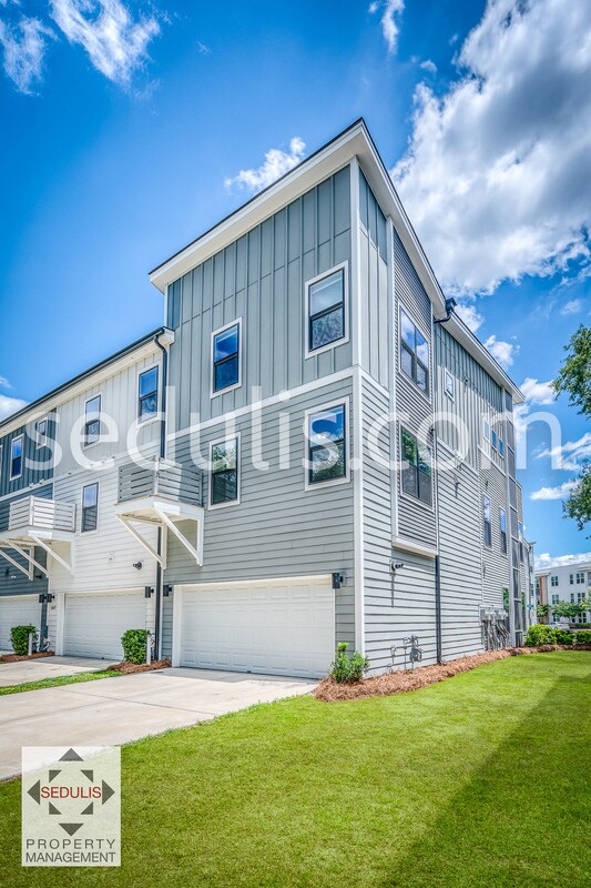 Building Photo - 4555 Mixson Ave