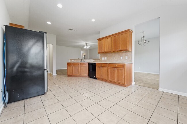 Building Photo - 2614 Royal Thistle Dr