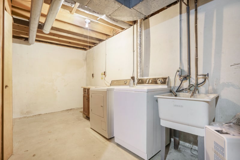 Building Photo - 3815 Florinda Ave