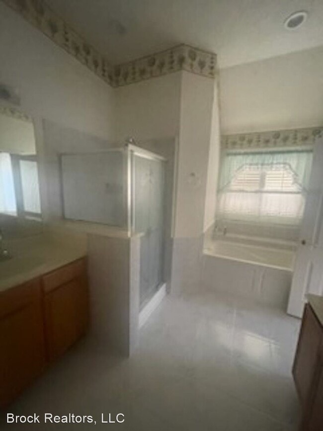 Building Photo - 3 br, 2 bath House - 4933 Orchid Drive