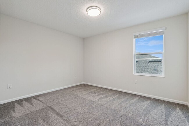 Building Photo - Spacious and Modern 5 Bedroom Home in Gated Arden Park North