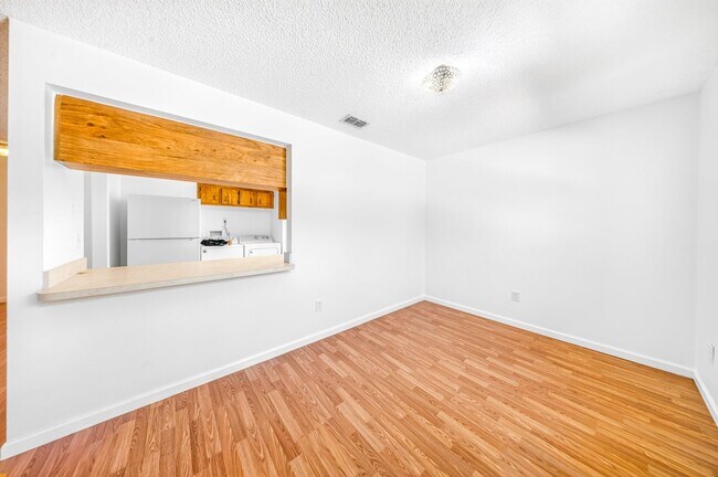 Building Photo - 428 Banana Cay Dr