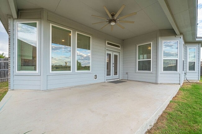 Building Photo - 830 Rench