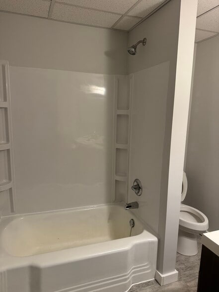 Building Photo - 343 S Shelby St