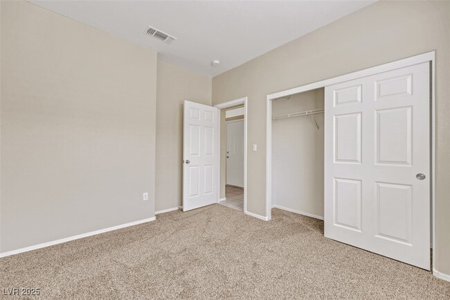 Building Photo - 495 Elm Crest Pl