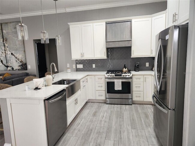 Building Photo - 5274 Far Oak Cir