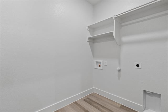 Building Photo - 405 W Hull St