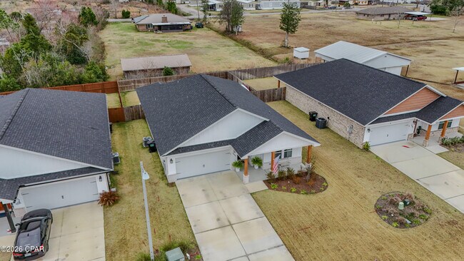 Building Photo - 2637 Outlaws Wy