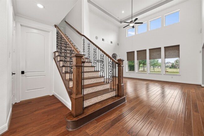 Building Photo - 2727 Carriage Hollow Ln