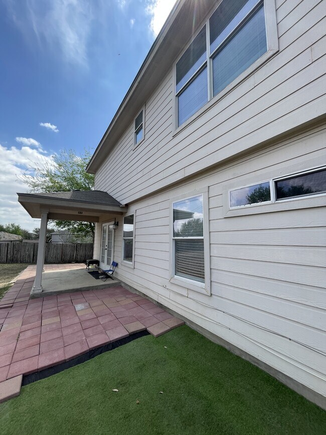 Building Photo - 6715 Gunlock Creek