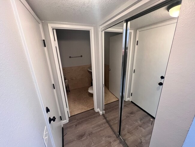 Building Photo - COMING SOON! 3-Bedroom Condo with Epoxy Garage in Vista Fairways, Valencia!